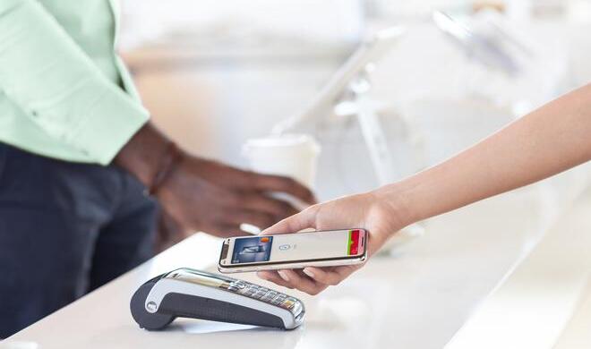 Apple Pay soll demnächst auch bei der Landesbank Berlin starten.