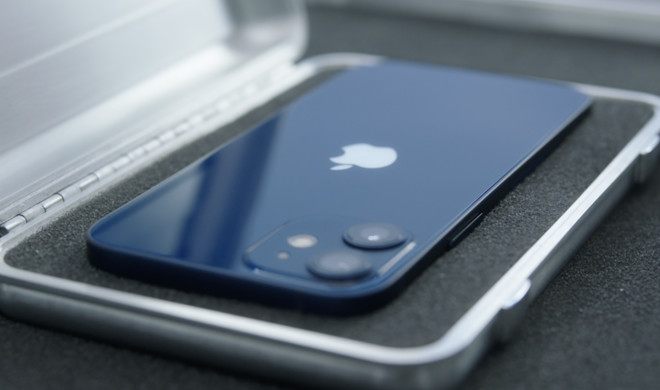 Iphone 12 Mini So Gross Ist Es Im Vergleich Zum Iphone 12 Und 12 Pro Mac Life