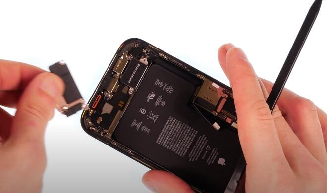 iPhone 12 Pro Max Teardown