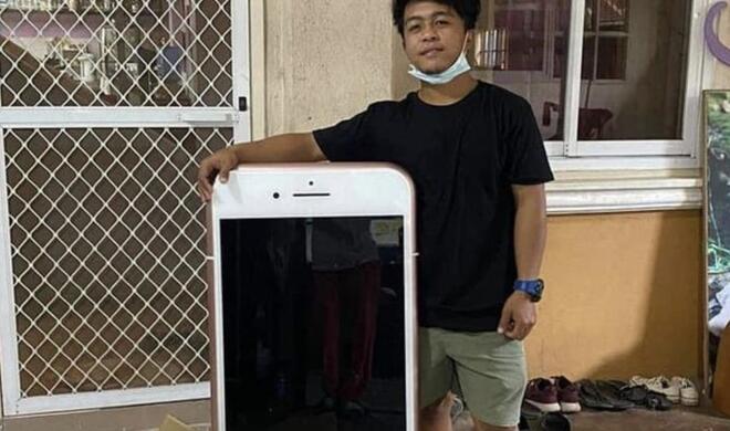 Der iPhone-Tisch, der ein iPhone 7 sein sollte.