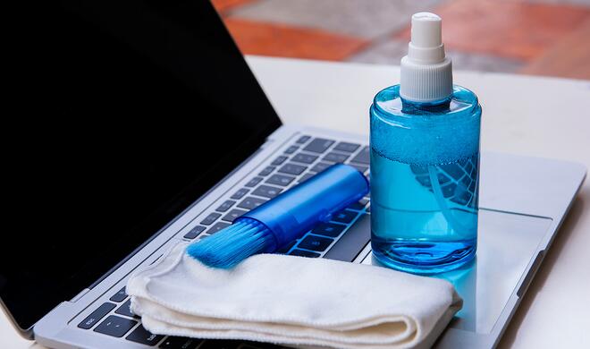 Wie ein Apple-Produkt gesäubert werden darf, unterscheidet sich von Gerät zu Gerät.