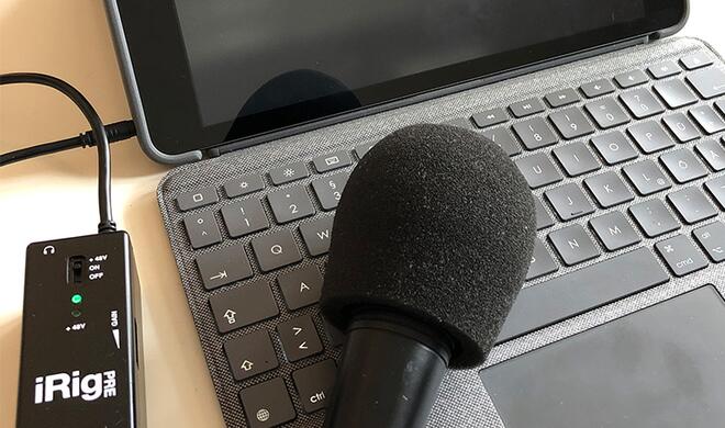 Mit dem richtigen Zubehör machst du dein iPad zum mobilen Podcast-Studio.