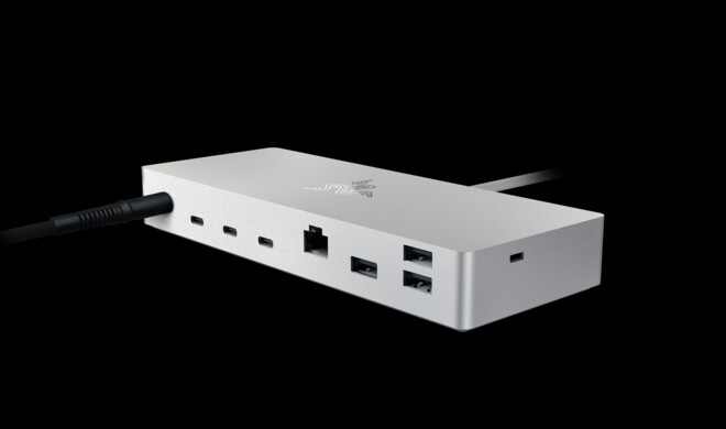 Razer Thunderbolt 4 Dock Mercury White