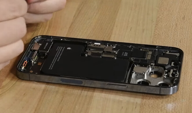 IPhone 13 Teardown