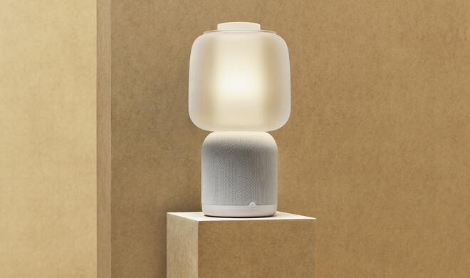 Symfonsik Tischleuchte mit WiFi-Speaker.