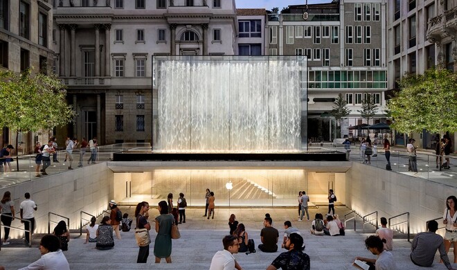 Apple Piazza Liberty in Mailand, Italien