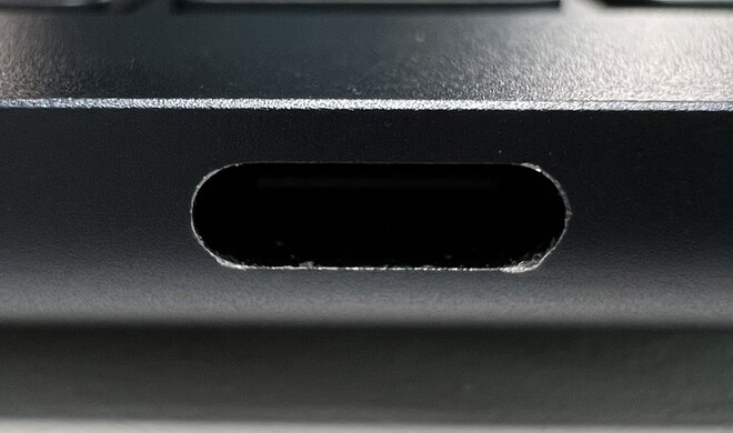 Abgeplatzte Farbe am MacBook Air