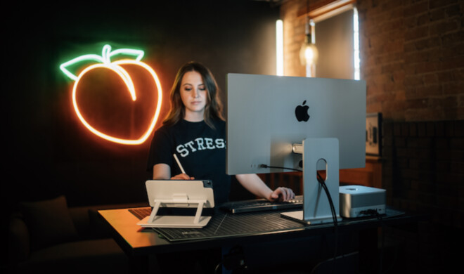 Aus Moment x Sara Dietschy wird LAB22