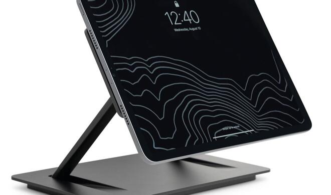 Der iPad-Standfuß besticht durch ein schlichtes Design