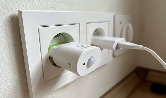 Der Bewegungsmelder von Mystrom misst auch die Helligkeit und die Temperatur. Dadurch sind weitere Automationen möglich.