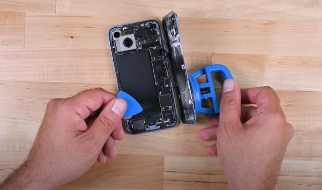 Vorder- und Rückseite lassen sich unabhängig voneinander öffnen