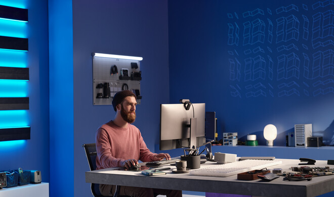 Bluetooth bei Maus, Tastatur & Co. reduziert kabelinduzierte Unordnung auf dem Schreibtisch enorm.