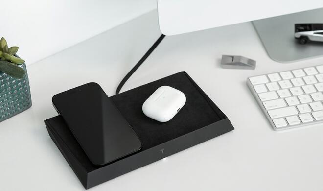 Tesla Wireless Charging Plattform