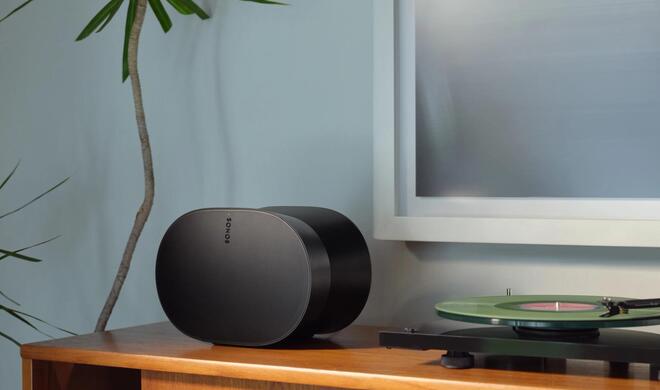 Sonos Era 300 ist etwas kleiner als ein Sonos Five