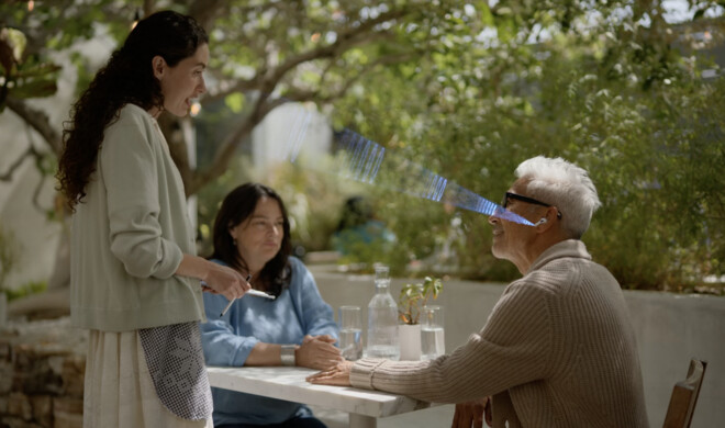 Die AirPods bieten bereits verschiedene Hörhilfen wie Live-Mithören und Konversationsboost an.