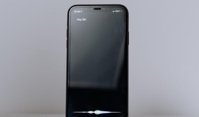 Hat Siri bald noch mehr auf dem Kasten?