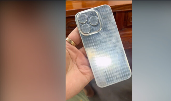 Die Rückseite des iPhone 15 Pro