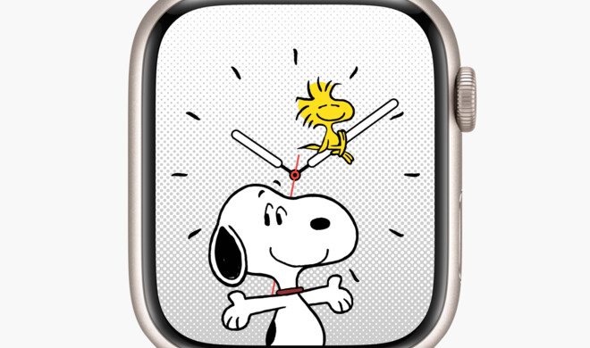 Snoopy interagiert mit den Zeigern