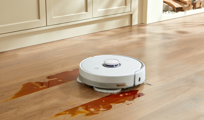 Besonders mit ­seiner herausragend guten Wisch­funktionalität weiß der Narwal Freo nachhaltig zu begeistern.