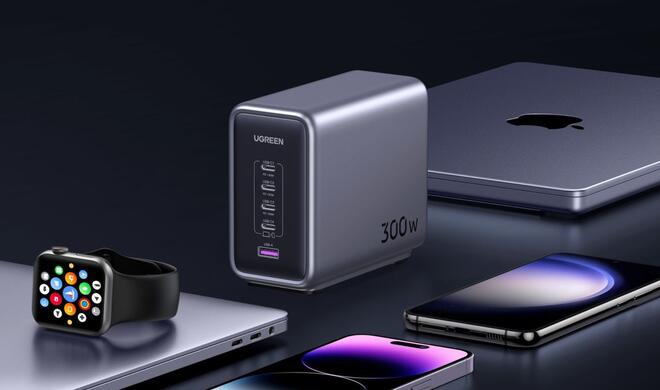 Das Ugreen-Ladegerät kann bis zu fünf Geräte gleichzeitig laden.