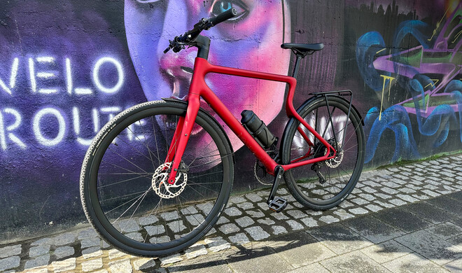 Die Abwesenheit des Sattelrohrs gibt dem Stadtfuchs die Anmutung eines Raubtiers kurz vor dem Sprung.