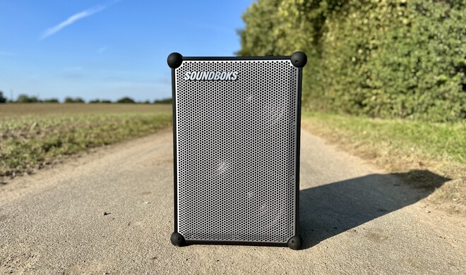 Gemacht für den Außeneinsatz:Die Soundboks 4 erreicht eine Lautstärke von bis zu 126 Dezibel. 