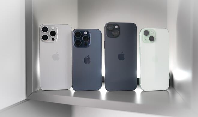 Ein ganzes iPhone-15-Bouquet ist bei uns im Test, neben dem iPhone 15 Pro und iPhone 15 Pro Max, hatten wir die Gelegenheit sowohl das iPhone 15 als auch das iPhone 15 Plus zu testen.