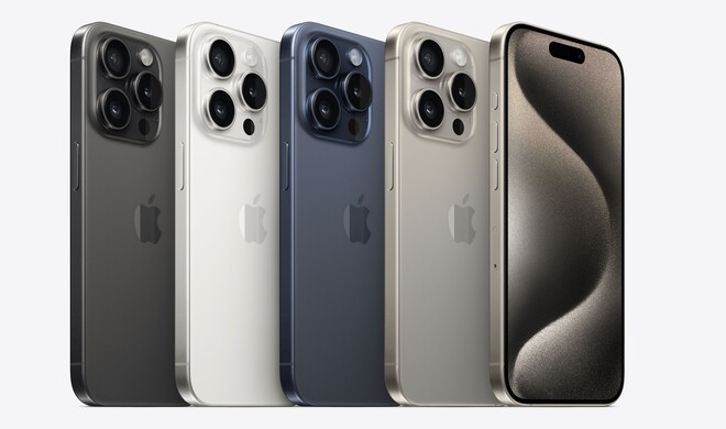 Das iPhone 15 Pro kommt in verschiedenen „Titan“-Farben. 