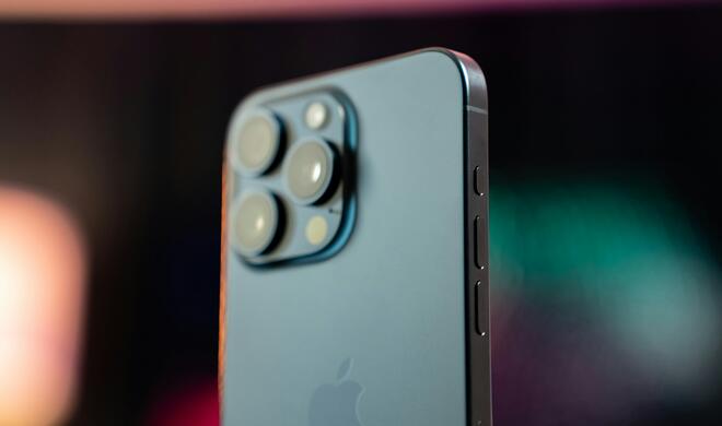 Noch ist der 5x-Zoom dem iPhone 15 Pro Max vorbehalten, aber iPhone 16 Pro soll ihn auch bekommen.