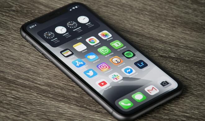 Noch kommen die Apps aus Apples App Store, aber mit iOS 17.4 können auch andere Anbieter Apps verteilen.