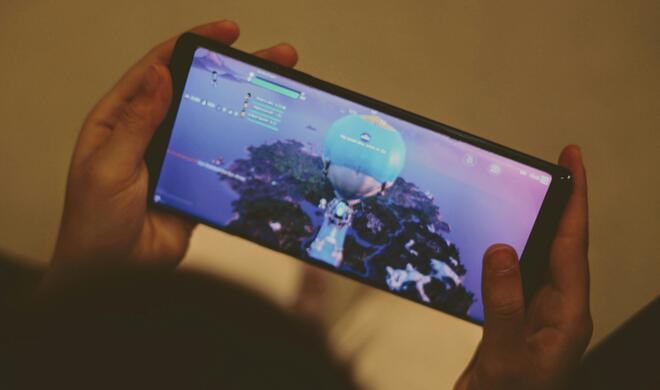 Fortnite auf einem Smartphone – auch bei Android momentan nur mit Sideloading mögloch.