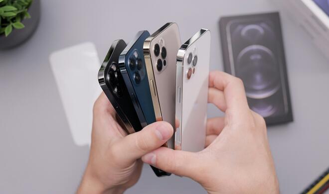 Mit iOS 17.4 unterstützen jetzt auch iPhone 12 den schnelleren Ladestandard Qi2