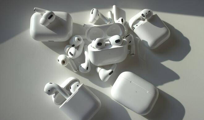 AirPods