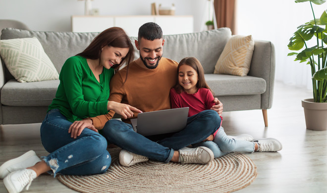 Besonders für Familien stellt sich die Frage, wie sie ihre Schnappschüsse teilen können.
