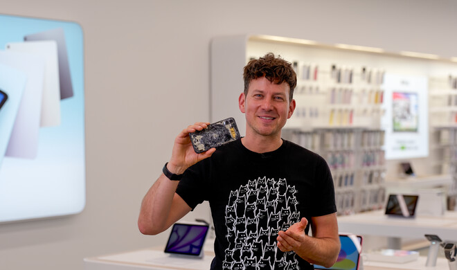 Autsch – so ein plattes iPhone hat man auch bei COMSPOT eher selten zur Reparatur.