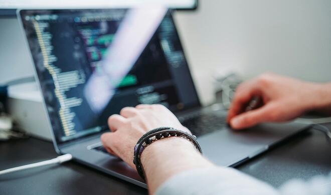 Swift Assist sollte Entwicklern die Arbeit erleichtern – aber bislang fehlt davon noch jede Spur.