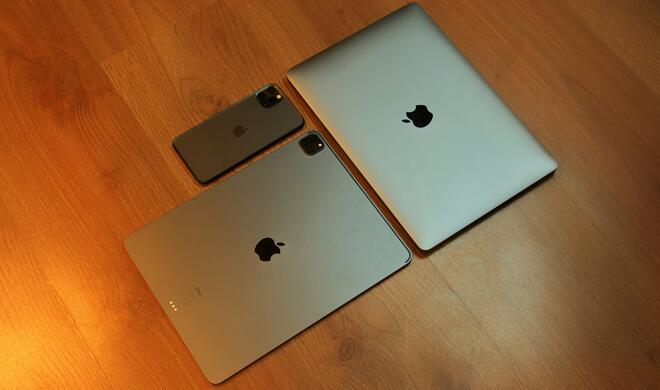 Vorerst gibt es keinen überdimensionalen Zoll-Hammer für Tech-Produkte in den USA – vorerst, wie Trump und sein Wirtschaftsminister betonen.