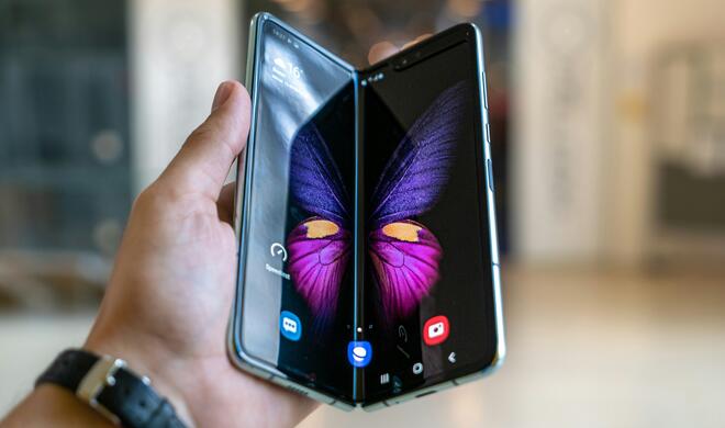 Mit dem Galaxy Fold hat Samsung bereits faltbare Smartphones auf dem Markt.