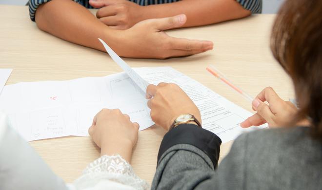 Jony Ive und Laurene Powell Jobs kritisieren die Tech-Branche.