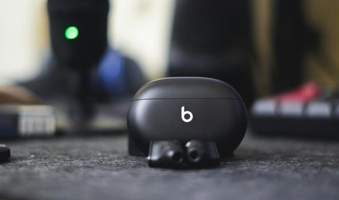 Nicht nur AirPods, sondern auch Beats-Kopfhörer können sich in iOS 26 ausschalten, wenn du einschläfst.
