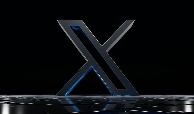 Elon Musk verklagt Apple