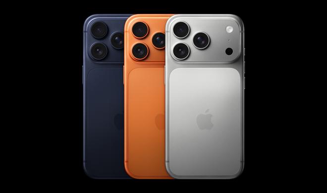 Dunkelblau, Orange, Silber: Erstmals gibt es ein iPhone Pro nicht in Schwarz oder Dunkelgrau. Shocking!