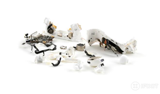 Die AirPods Pro 3 sind, genau wie ihre Vorgänger, praktisch nicht reparierbar.