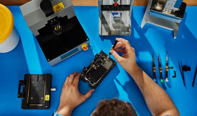 Die nötigen Werkzeuge für eine iPhone-Reparatur kannst du dir für eine Woche mieten.