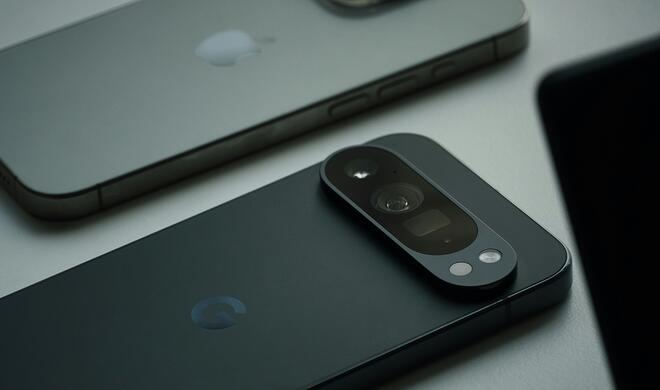 Sie vertragen sich doch: Pixel-Smartphones und iPhones können jetzt mit AirDrop Daten austauschen.