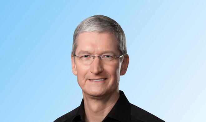 Laut Mark Gurman soll Tim Cook wenigstens noch bis zur WWDC 2026 Apple-Chef bleiben – denn dann beginnt für Apple auch erst das neue Jahr.