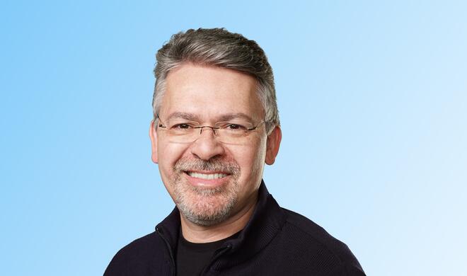 Apple hat John Giannandrea von der Führungsseite entfernt.