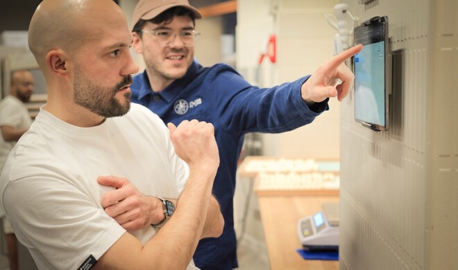 Julius Brantner betreibt in München zwei Bio-Backstuben. Er sitzt in seinem Betrieb auf Hardware von Apple – und hat dafüre gute Gründe.