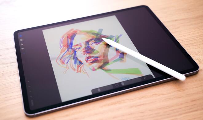 Das iPad Air M4 meistert mit Apple Pencil Pro und Procreate auch anspruchsvolle Kreativaufgaben mit Leichtigkeit.
