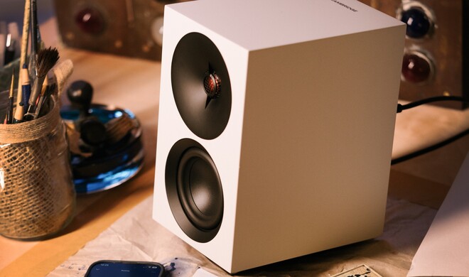 Die Cambridge Audio L/R S liefern im Paar eine Gesamtausgangsleistung von satten 100 Watt (RMS).